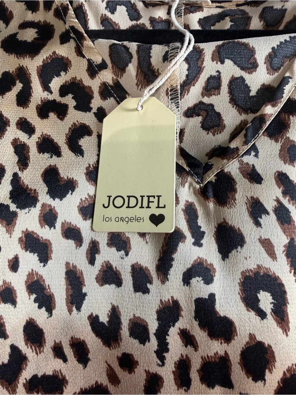 JODIFL Leopard Print V-Neck Short Sleeve Top in Tan and Black - Picture 4 of 5